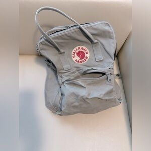Vintage Fjallraven KANKEN backbag in Grey/Tan